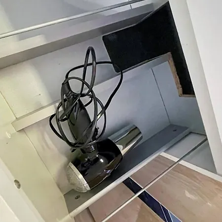 Modern 1 Bedroom